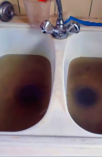 https://blockeddrainspeppermintgrove.com.au/uploads/2025/07/blocked-sink-34341.jpg