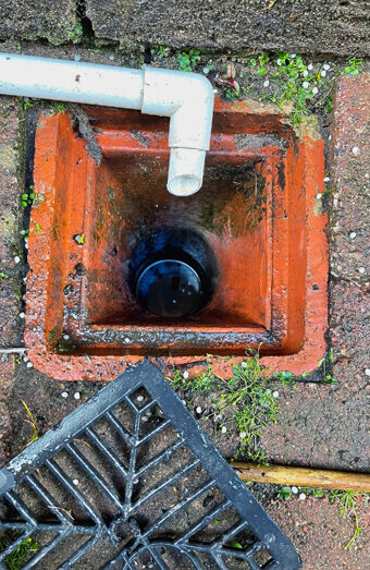 https://blockeddrainspeppermintgrove.com.au/uploads/2025/07/hero-blocked-sewers-89214.jpg